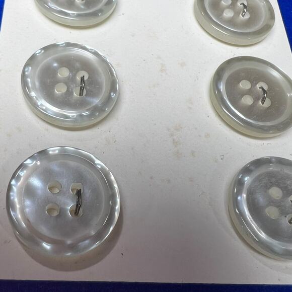 Vintage Clear Pearlescent Buttons 70s Premium Quality Set 6 Piece - Picture 4 of 7